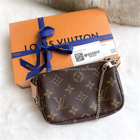 louis vuitton pochette outlet|louis vuitton pochette for sale.